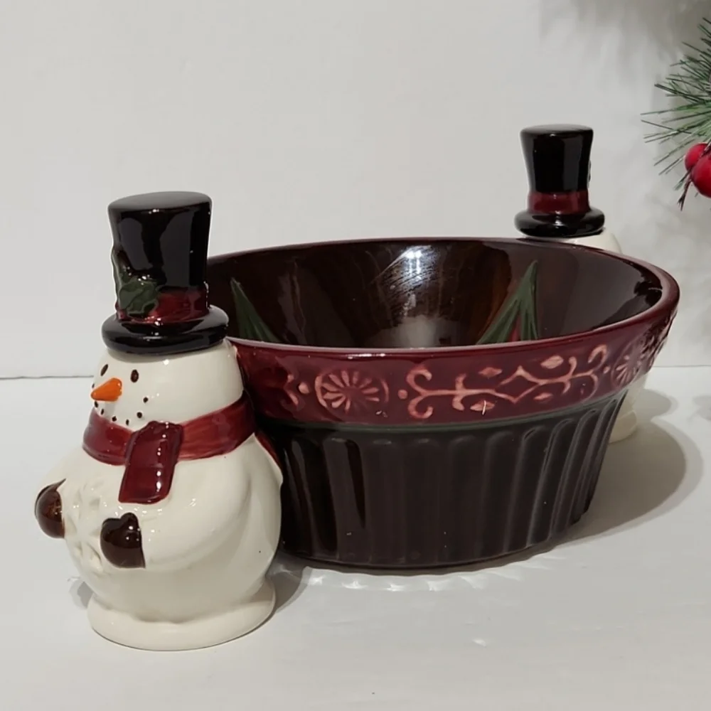 Grasslands Road Snowman Christmas 